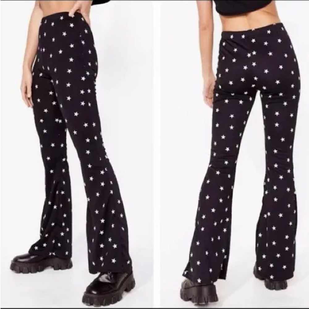 Nasty Gal Black and White Star Print Stretch Flare Pants Size 4